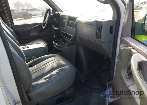 2007 Chevrolet Express Work Van from USA, damaged, VIN 1GCGG25V471251652